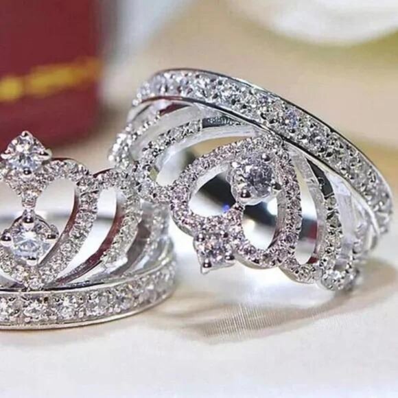 NEW 925 STERLING SILVER CROWN DIAMOND RING, CUTE RING, SHINY RING. - Picture 3 of 5
